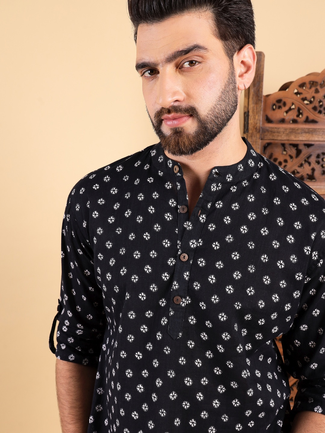 

Ethnic Bay Bandhani Printed Mandarin Collar Indie Prints Kurta, Black