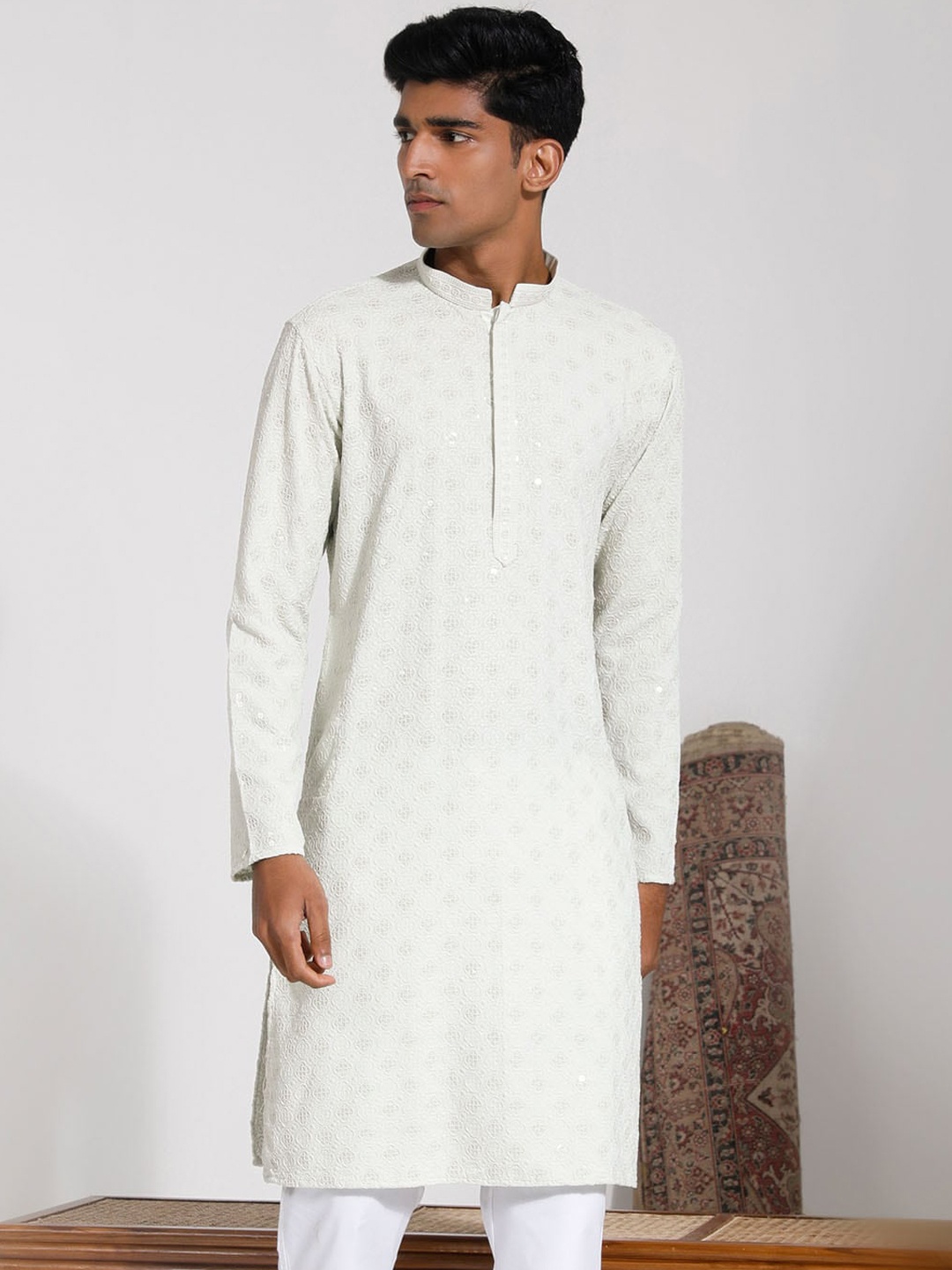 

VASTRAMAY Embroidered Sequinned Long Sleeves Mandarin Collar Pastels Kurta, Green