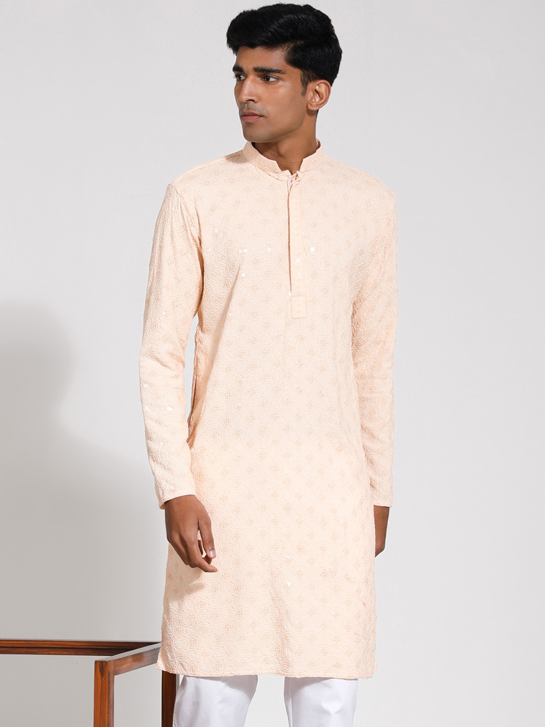 

VASTRAMAY Ethnic Motifs Embroidered Sequinned Straight Kurta, Peach