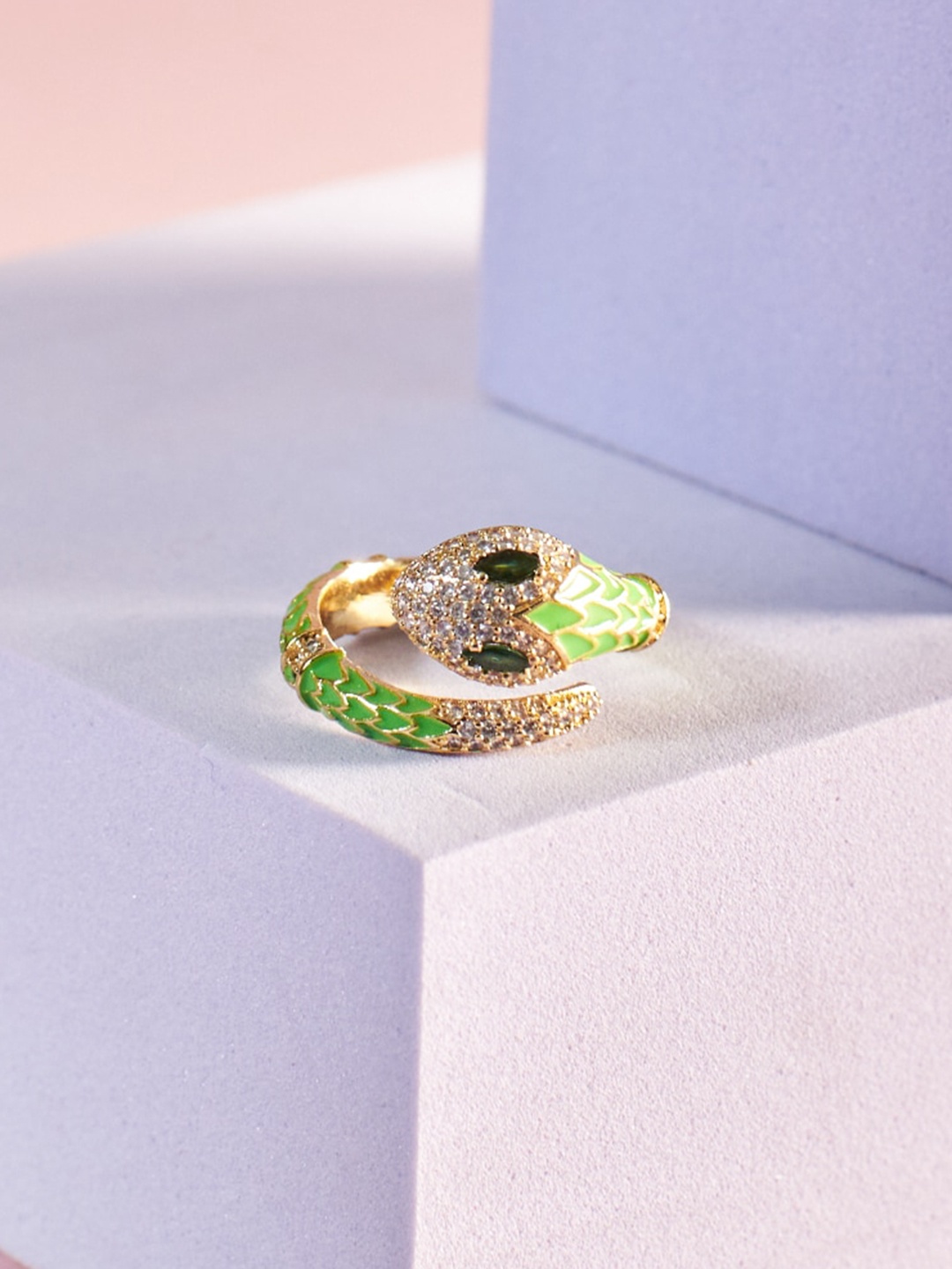 

SALTY Gold Plated Artificial Stones Finger Ring