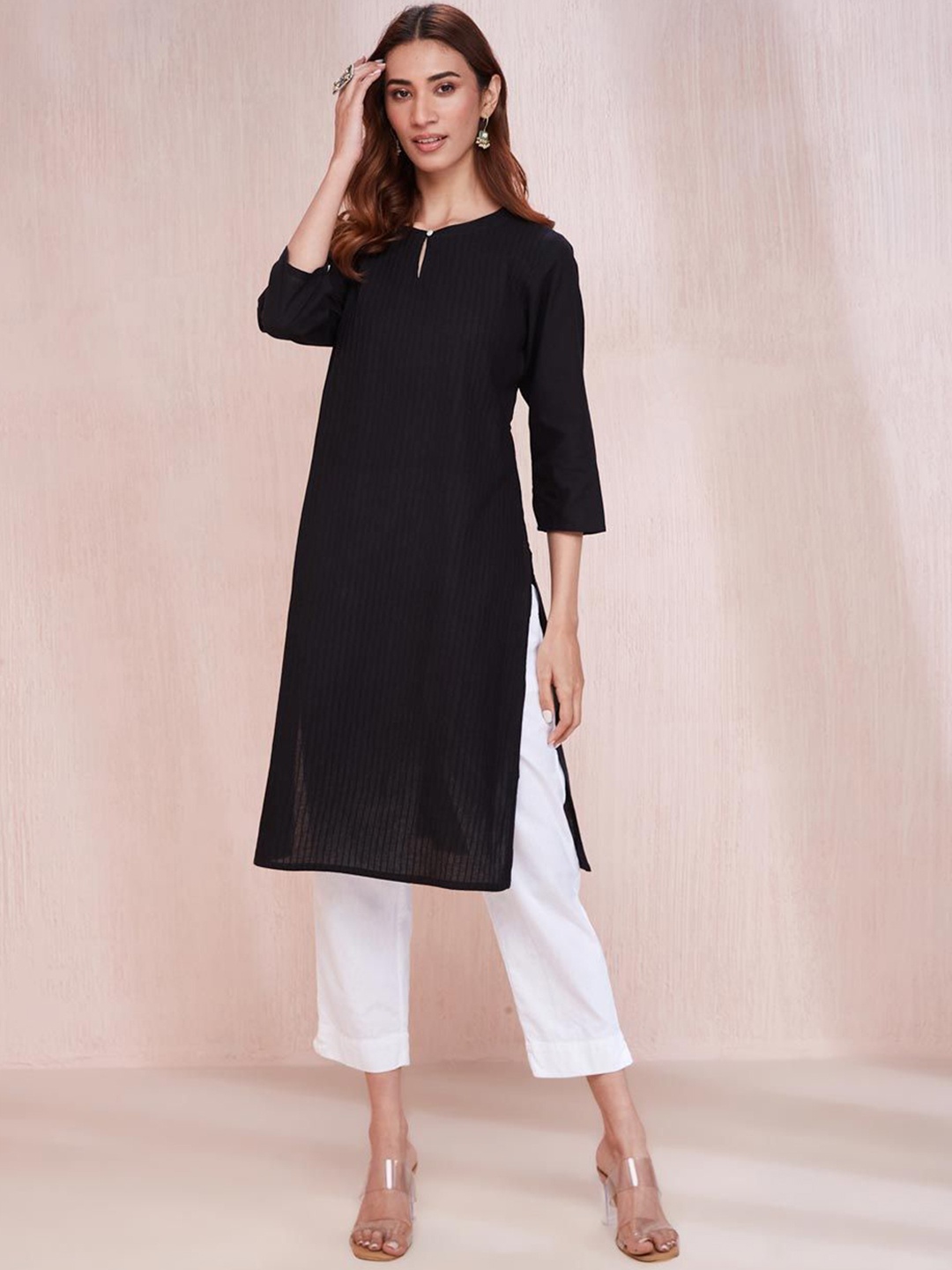 

Fabindia Keyhole Neck Cotton Regular Straight Kurta, Black