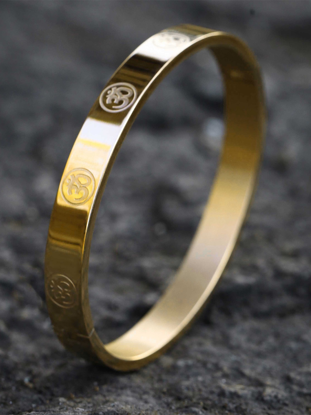 

MEENAZ Men Gold-Plated Anti Tarnish Kada Bracelet