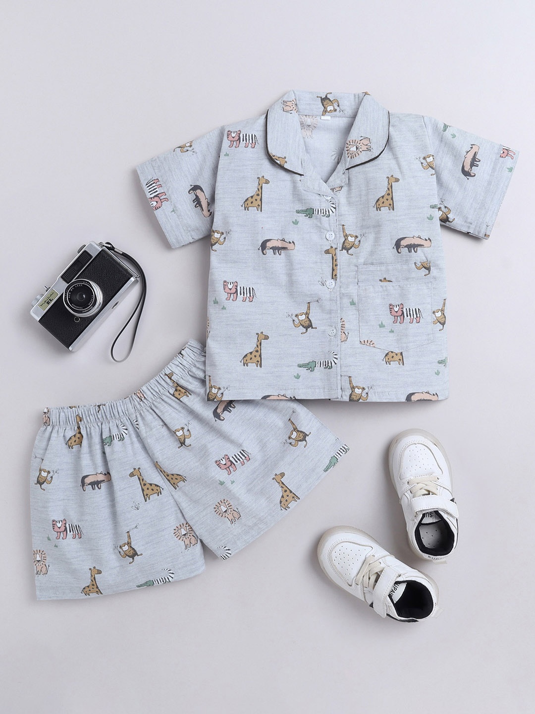 

The Magic Wand Kids Printed Pure Cotton Night suit, Grey