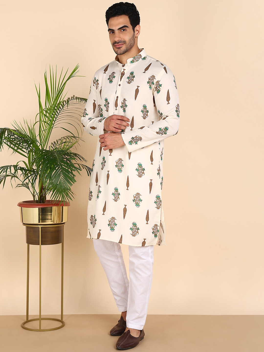 

Anouk Floral Printed Mandarin Collar Full Sleeves Kurta, Cream