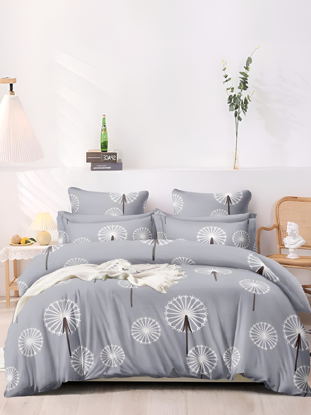 

Laying Style Grey & White 4 Pieces Floral Printed Double King Bedding Set