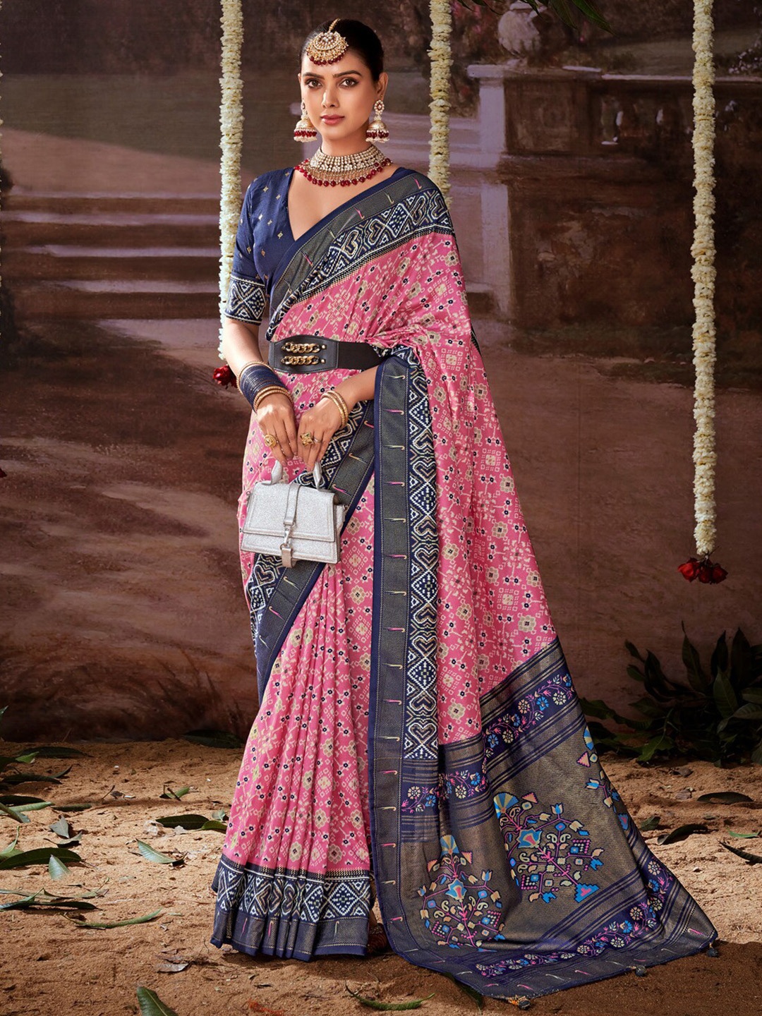 

Anouk Ethnic Motifs Printed Zari Pochampally Saree, Pink