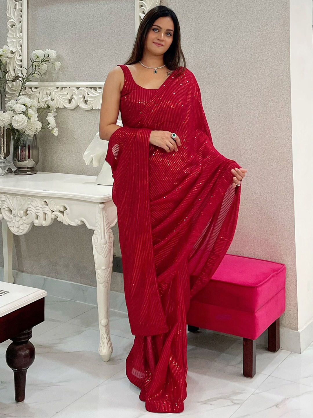 

Anouk Embellished Sequinned Pure Georgette Saree, Red