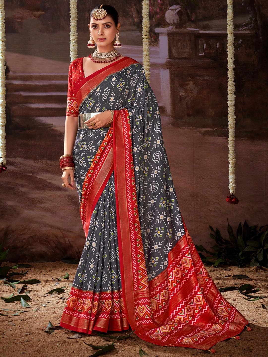 

Anouk Ethnic Motifs Printed Zari Pochampally Saree, Grey
