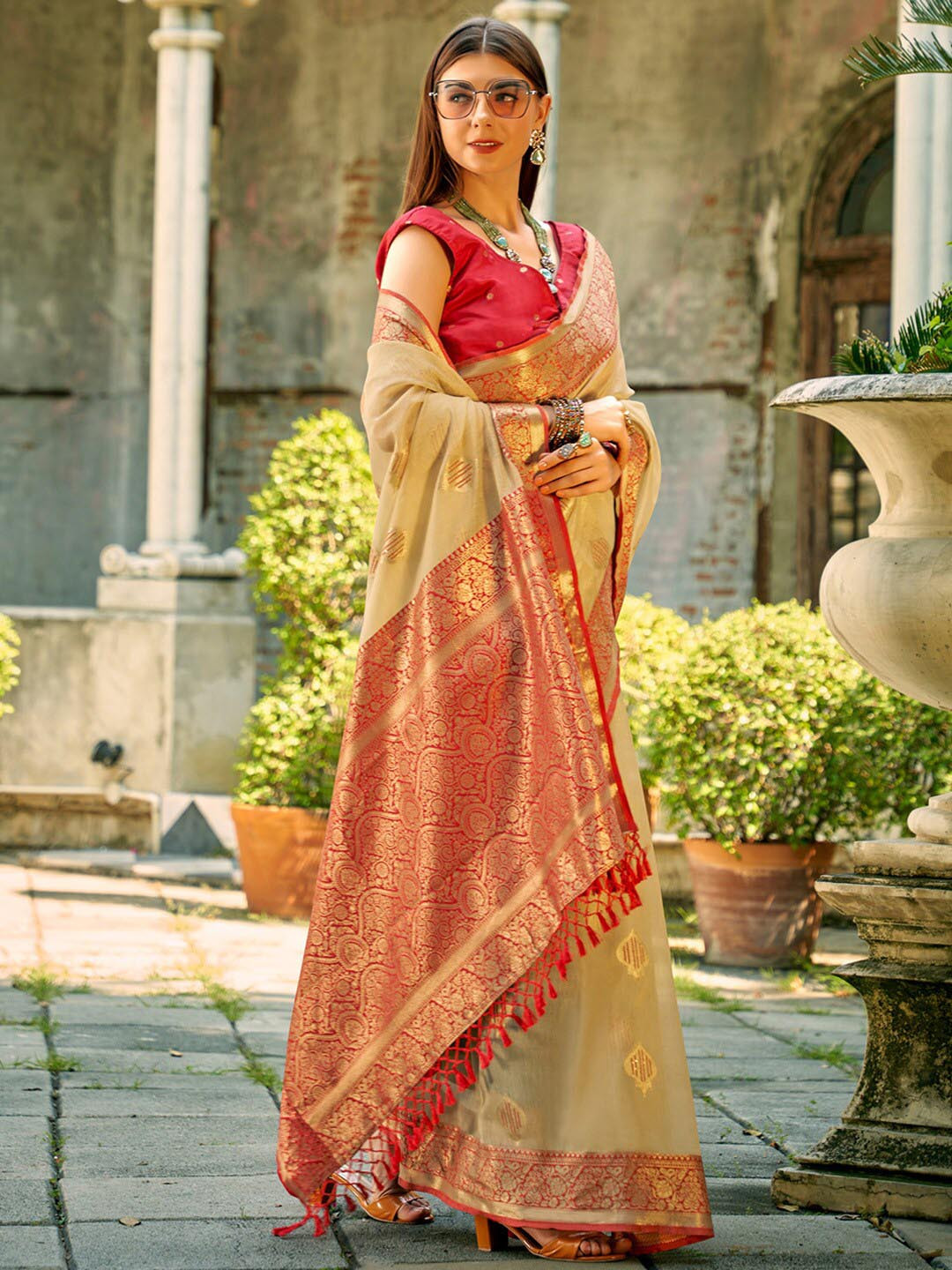 

Anouk Ethnic Motifs Zari Banarasi Saree, Cream