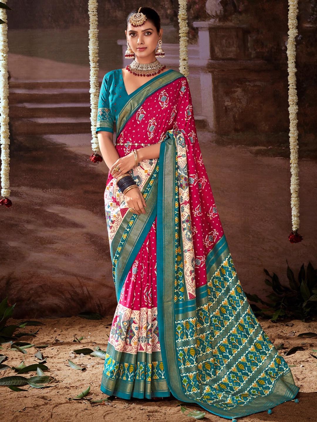 

Anouk Floral Printed Zari Pochampally Saree, Pink