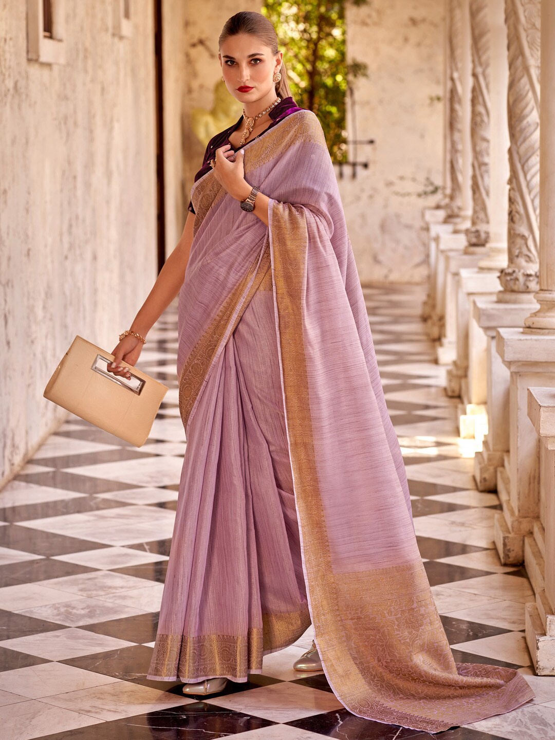 

Anouk Silk Blend Banarasi Saree, Mauve