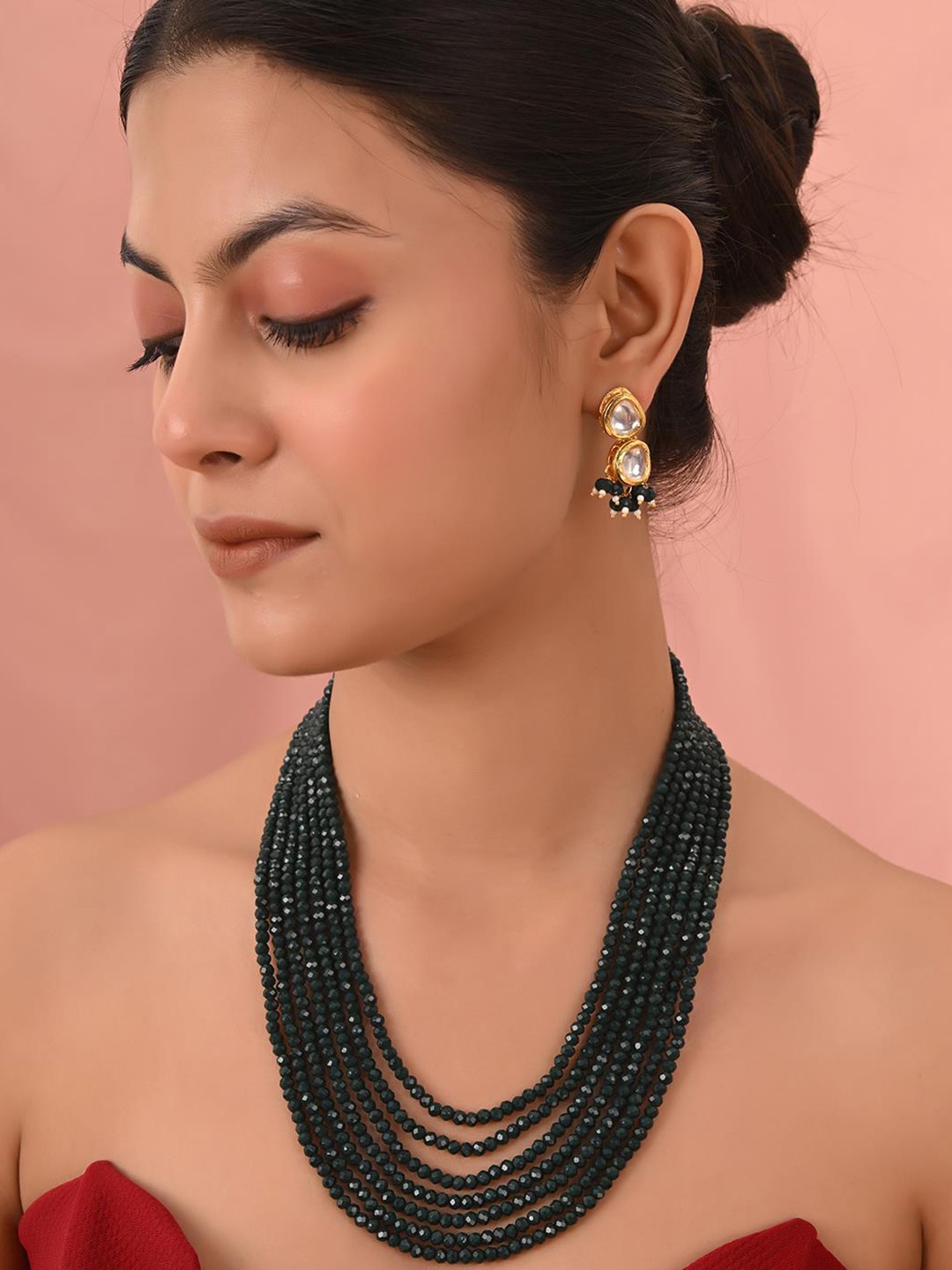 

RATNAVALI JEWELS Gold-Plated Stone-Studded & Beaded Jewellery Set