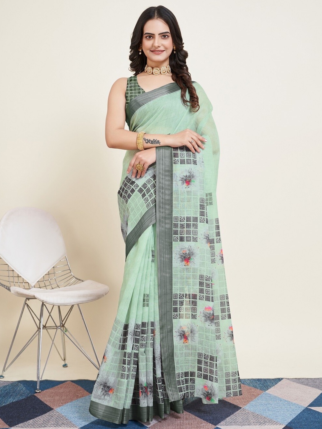 

Mitera Floral Zari Kota Saree, Fluorescent green