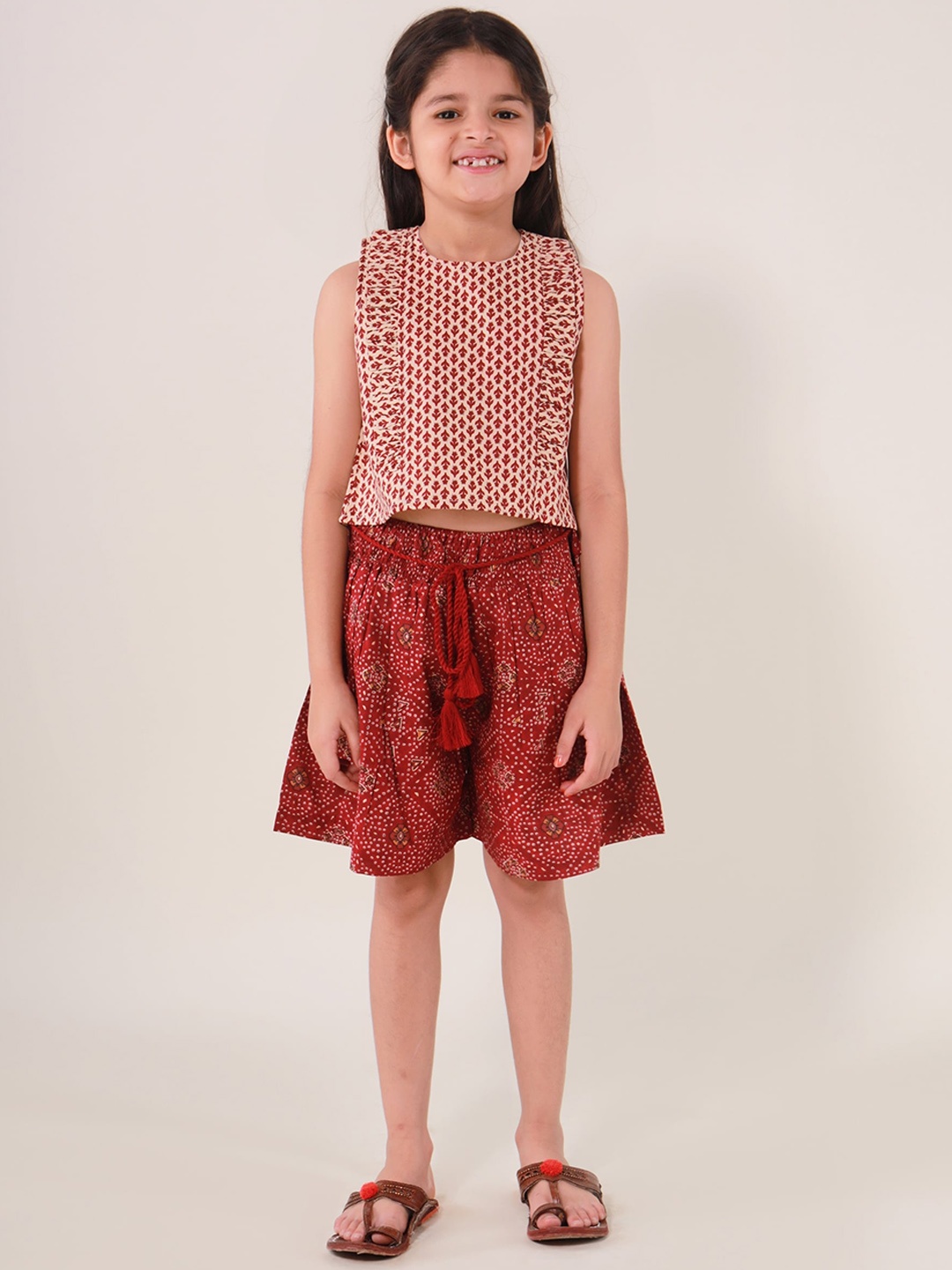 

Sangria Girls Printed Pure Cotton Sleeveless Top With Shorts, Red