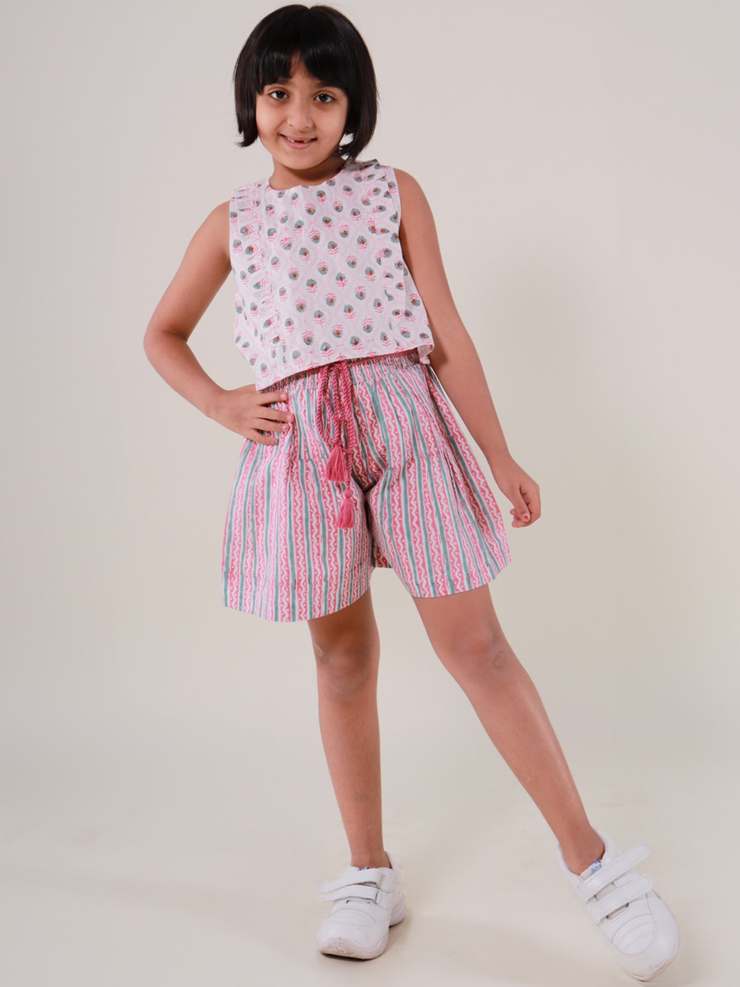 

Sangria Girls Printed Pure Cotton Sleeveless Top With Shorts, Teal