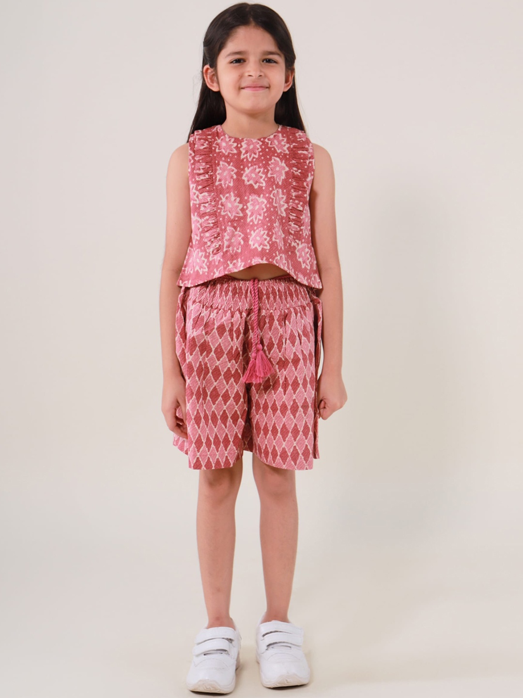 

Sangria Girls Printed Pure Cotton Sleeveless Top With Shorts, Pink