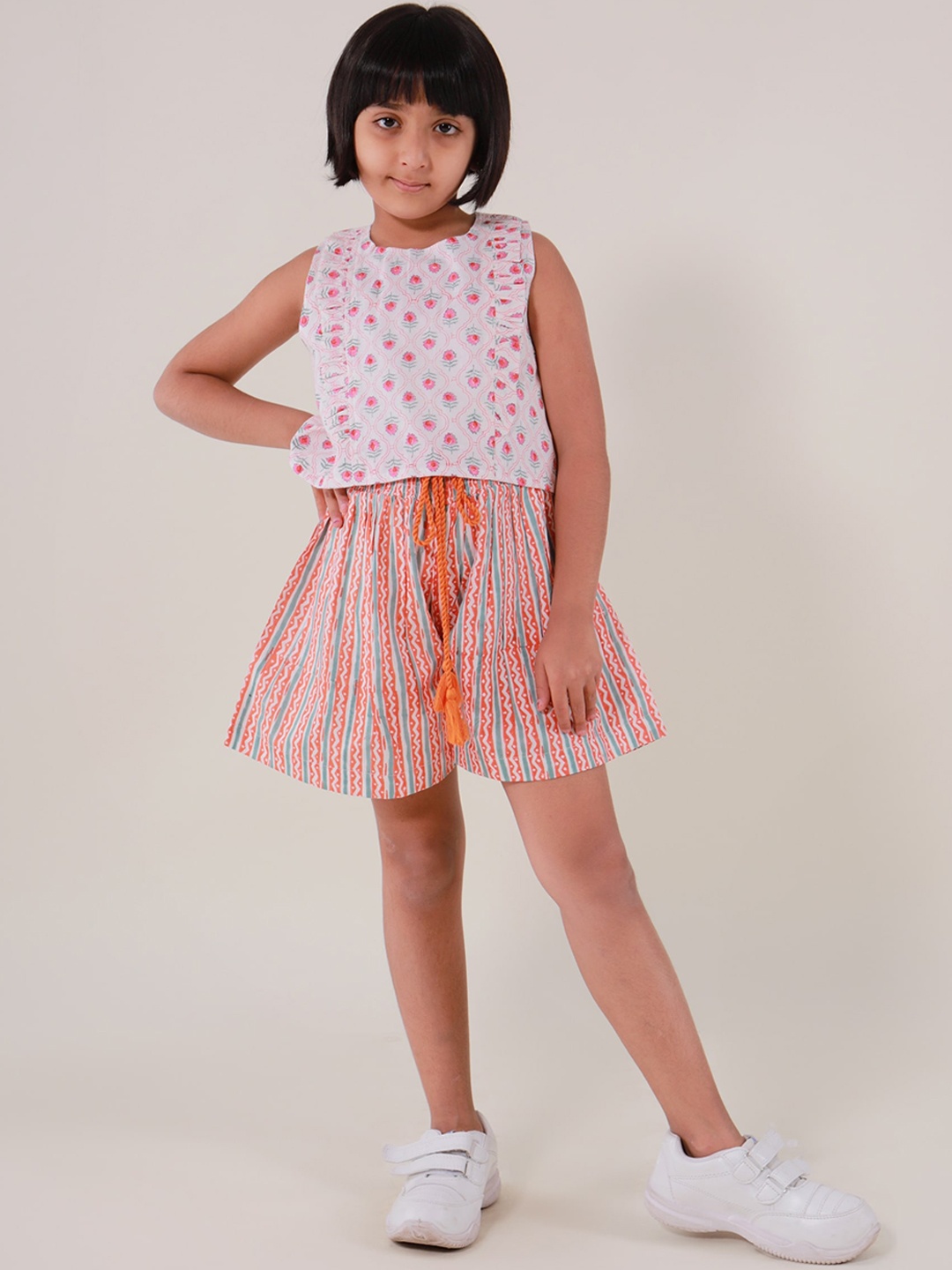 

Sangria Girls Floral Printed Pure Cotton Top With Shorts, Pink