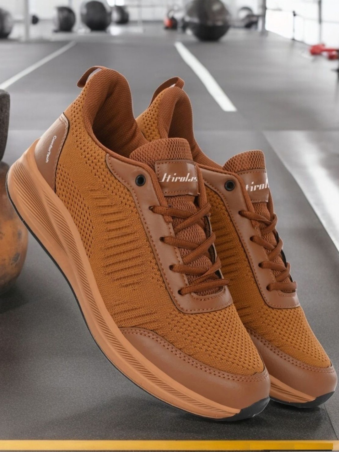 

HIROLAS Men Textured Lace-Up Running Shoes, Tan