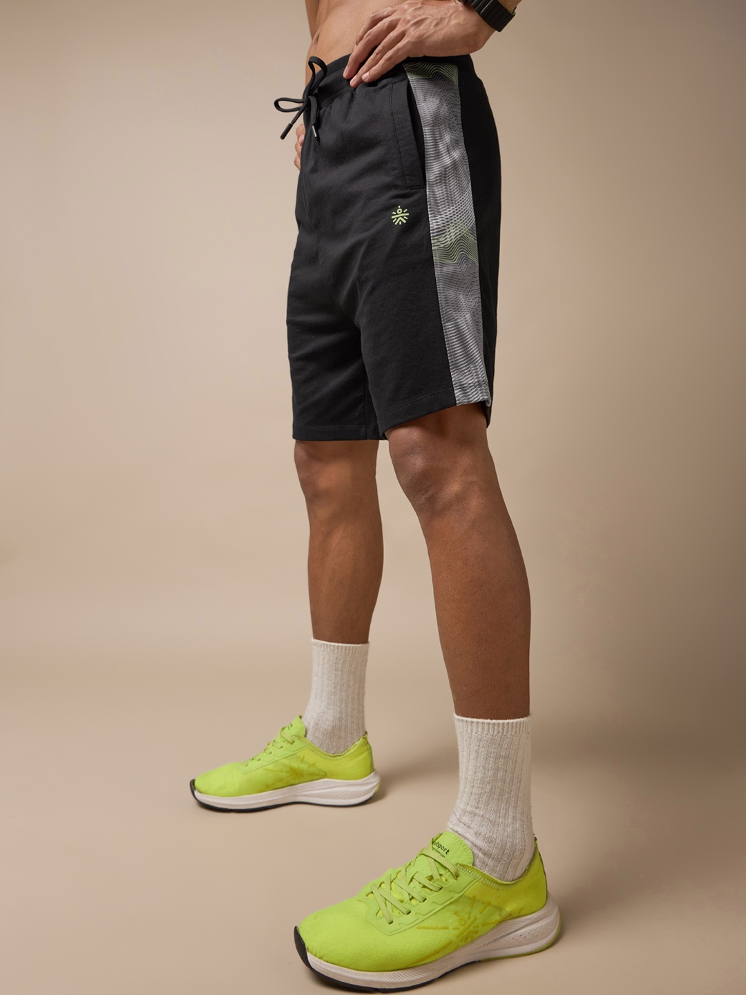 

CULT Men HIIT Mid-Rise Sports Shorts, Black