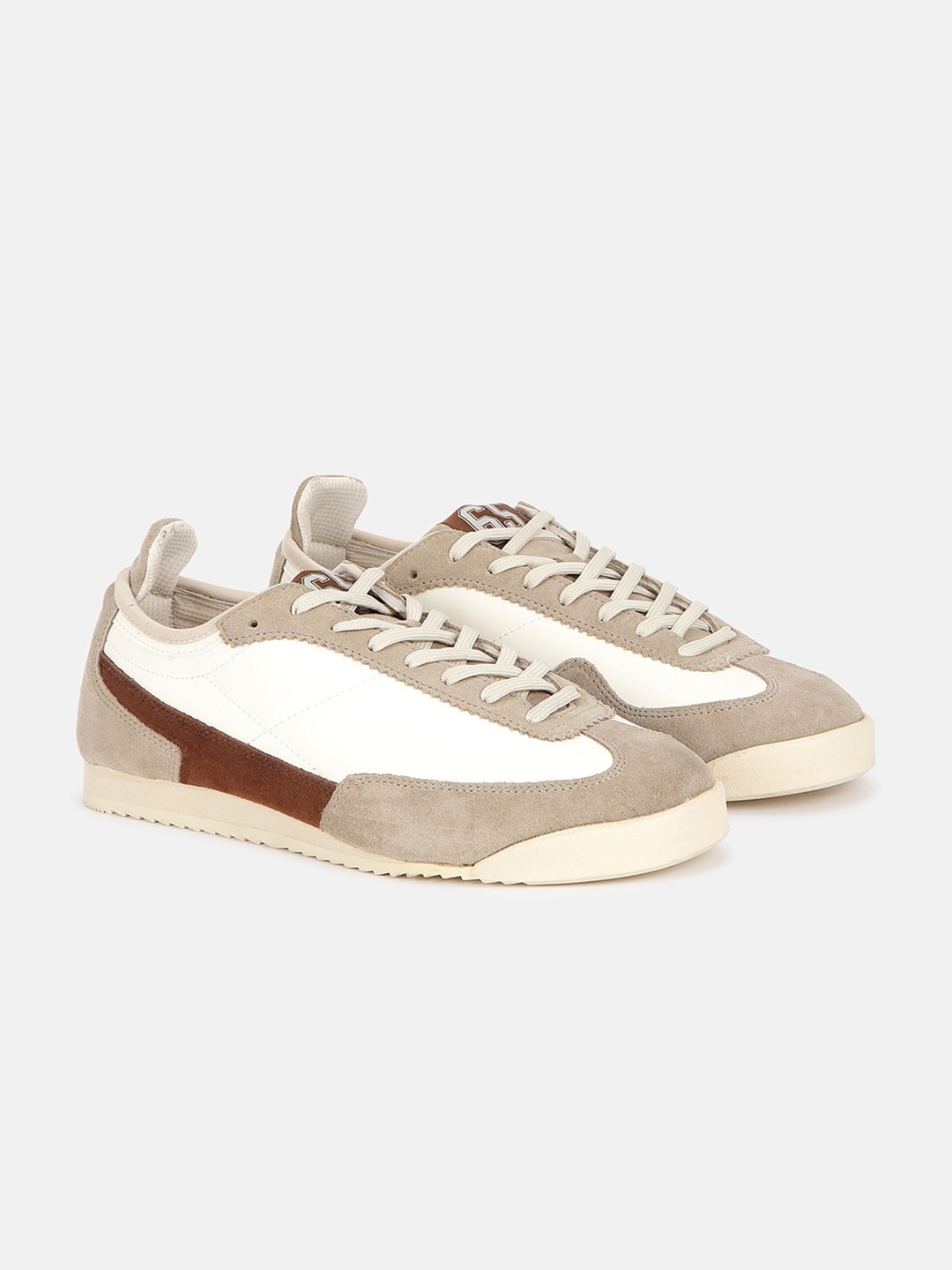 

United Colors of Benetton Men Colourblocked Round Toe Suede Sneakers, Beige