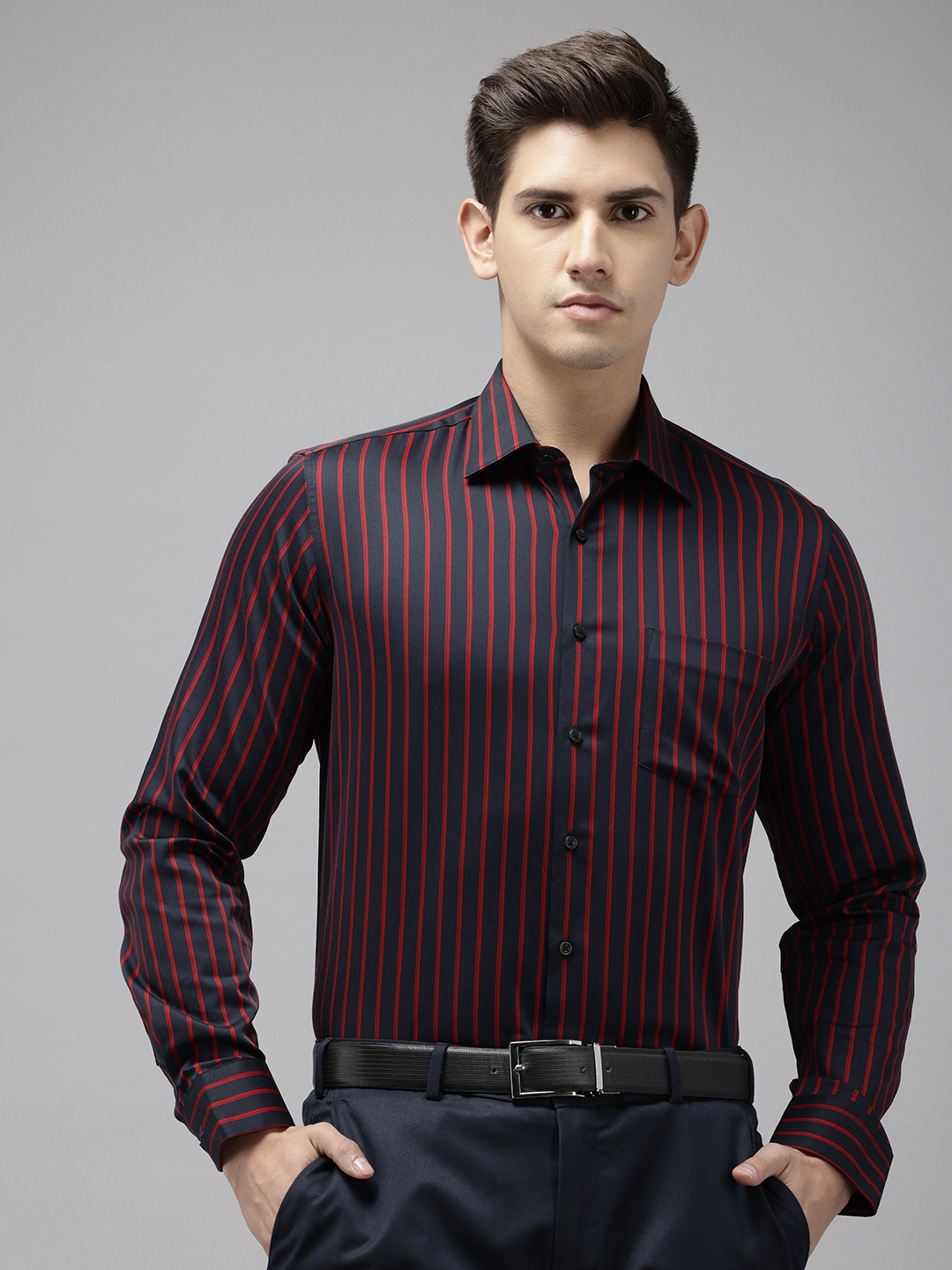 

Van Heusen Slim Fit Striped Formal Shirt, Black