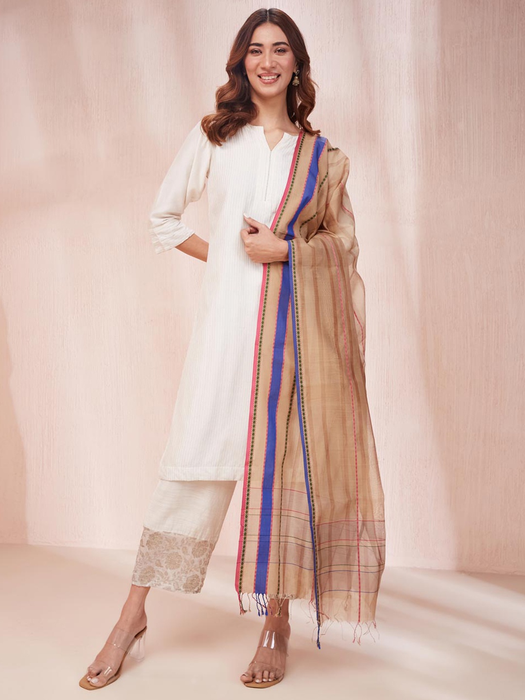 

Fabindia Cotton Silk Maheshwari Dupatta, Beige