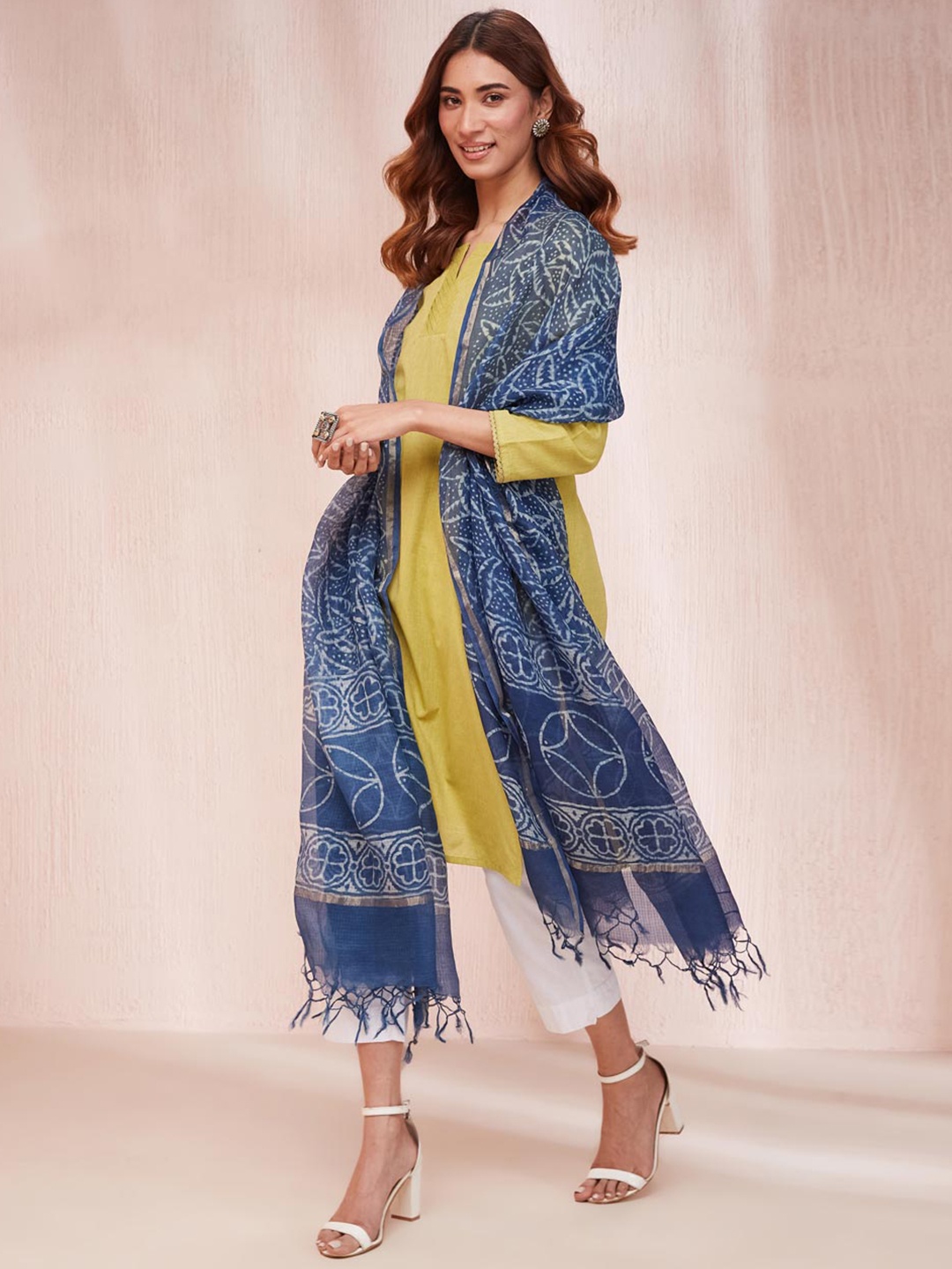 

Fabindia Indigo Cotton Silk Blend Dabu Printed Dupatta, Blue