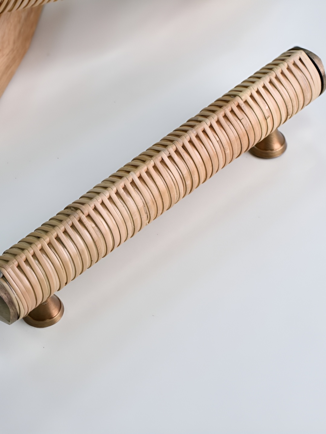 

Indianshelf Brown Antique Finish Rattan Door Handle