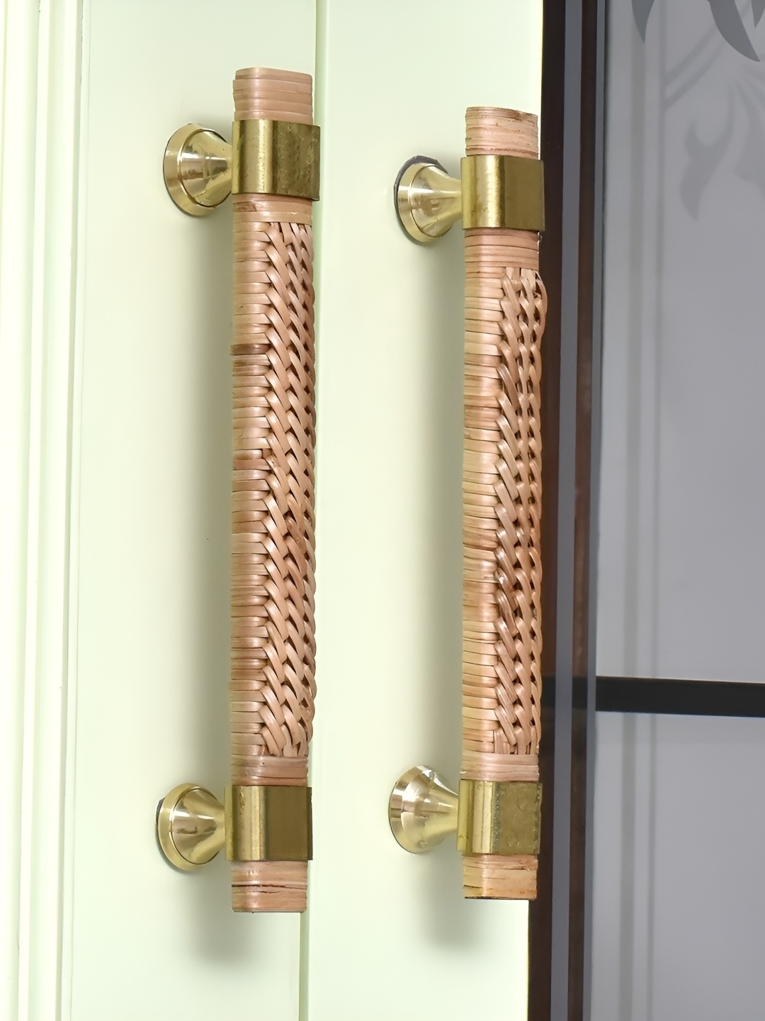

Indianshelf Brown & Beige Rattan Long Cabinet Handles