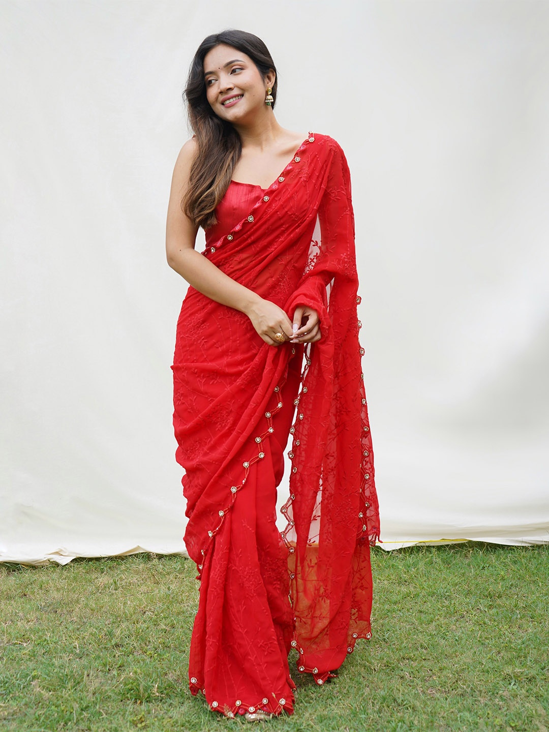 

SAREESBYCHIRAG Floral Embroidered Pure Georgette Saree, Red