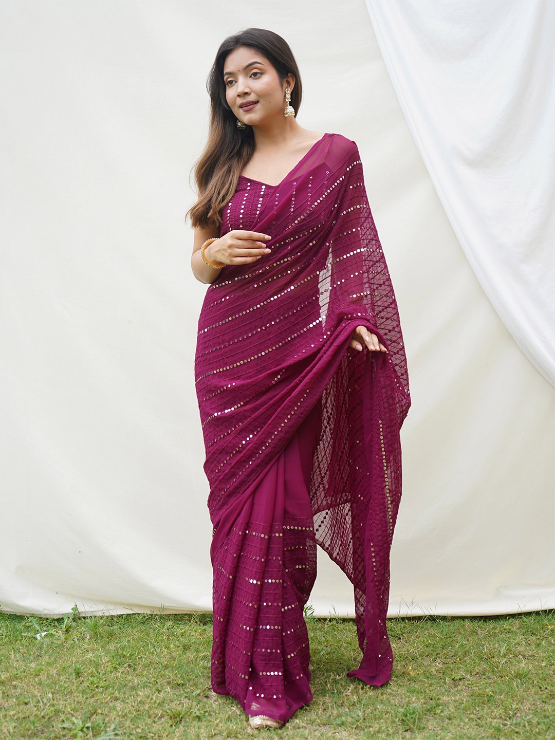 

SAREESBYCHIRAG Embellished Embroidered Pure Georgette Saree, Burgundy