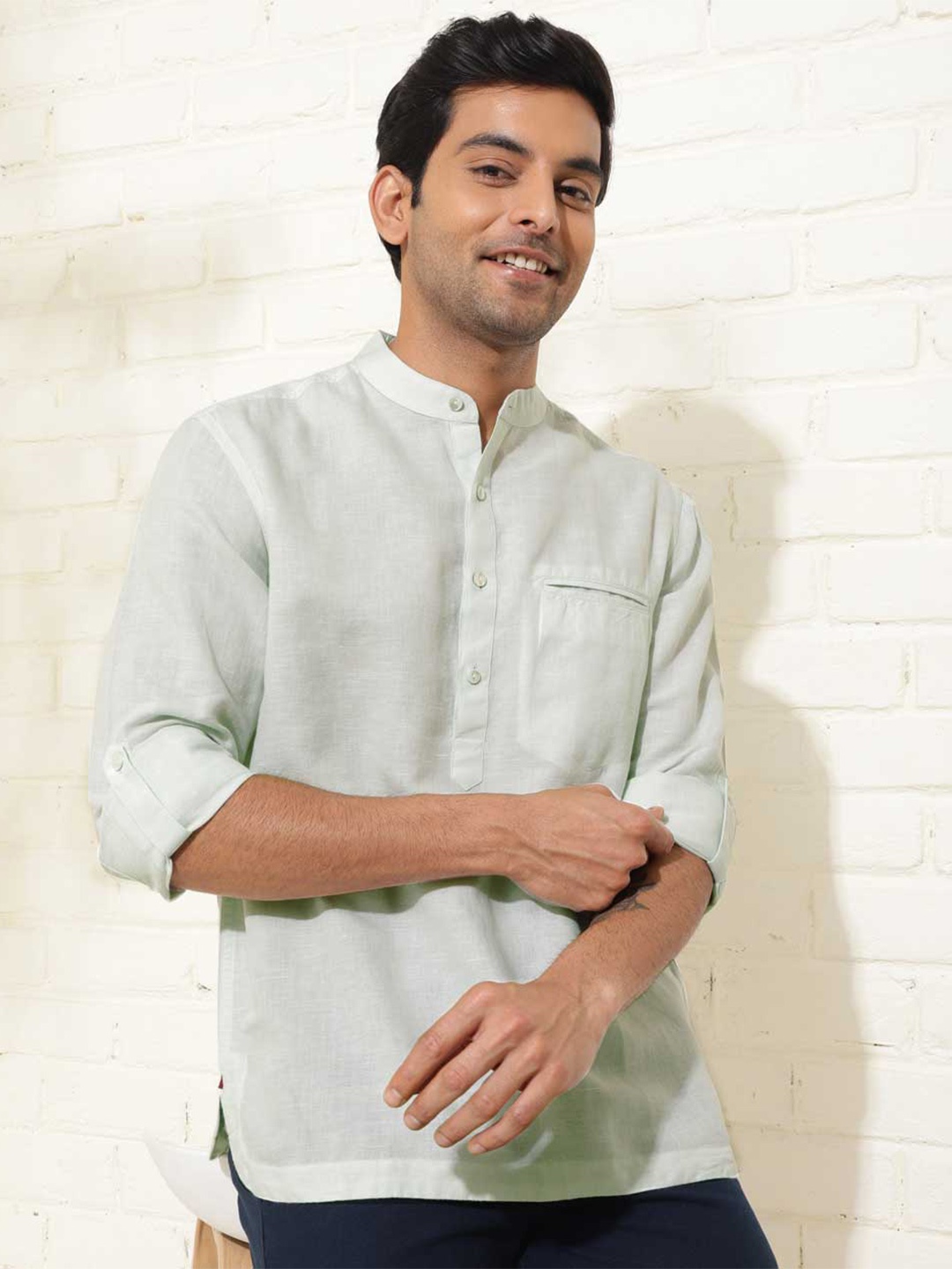 

Fabindia Mandarin Collar Slim Fit Casual Shirt, Green