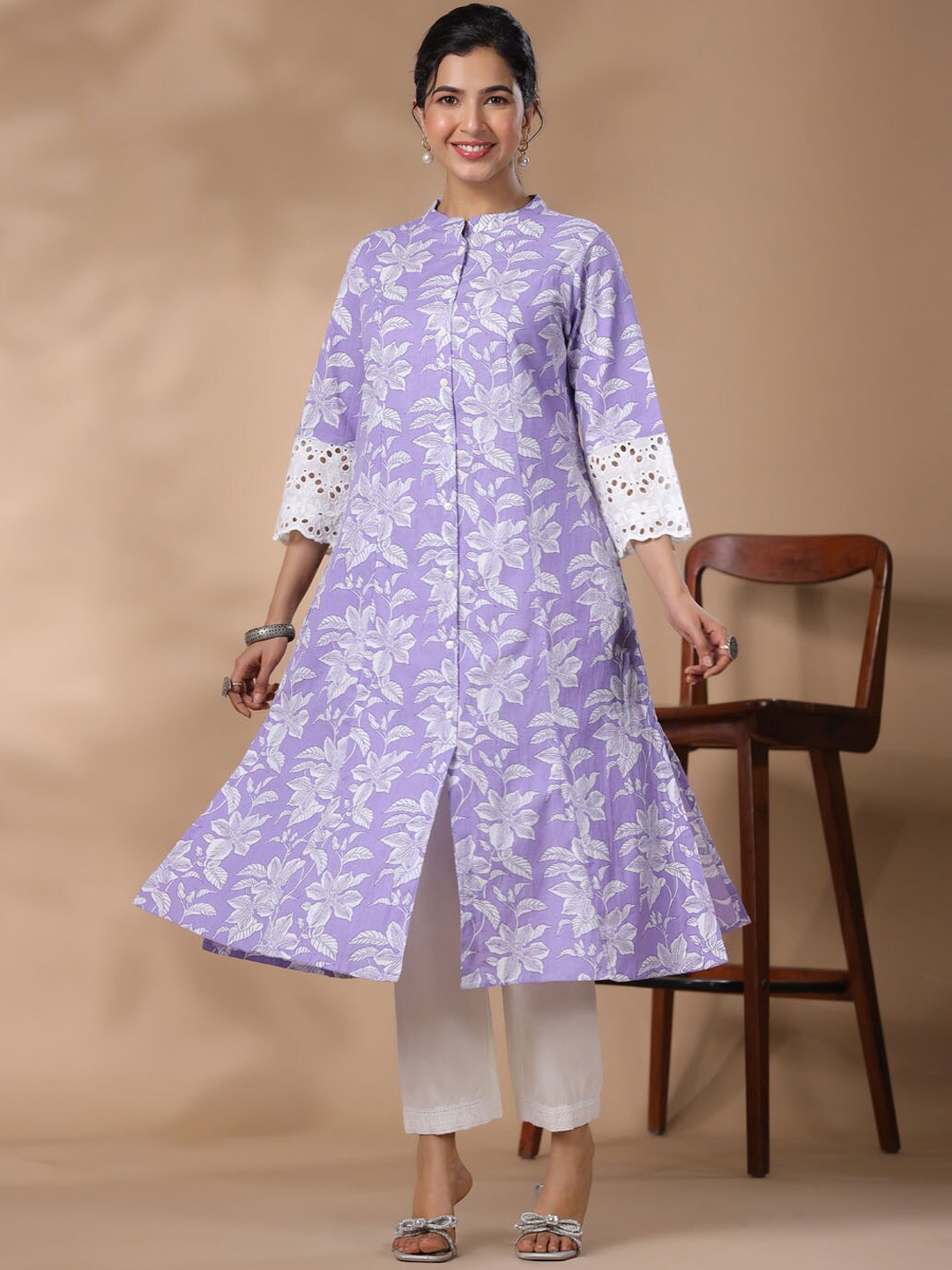 

Meena Bazaar Floral Printed Regular Kurta with Trouser, Purple