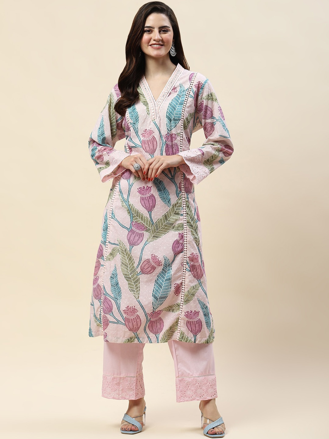 

Meena Bazaar Floral Printed Regular Straight Kurta With Trousers, Pink