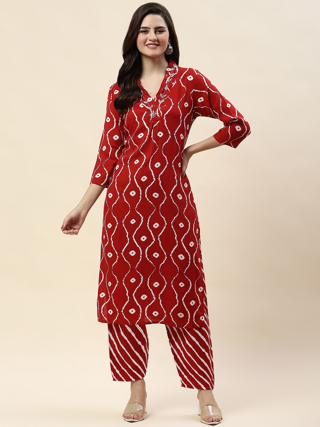 

Meena Bazaar Floral Printed V-Neck Straight Kurta with Trousers, Red