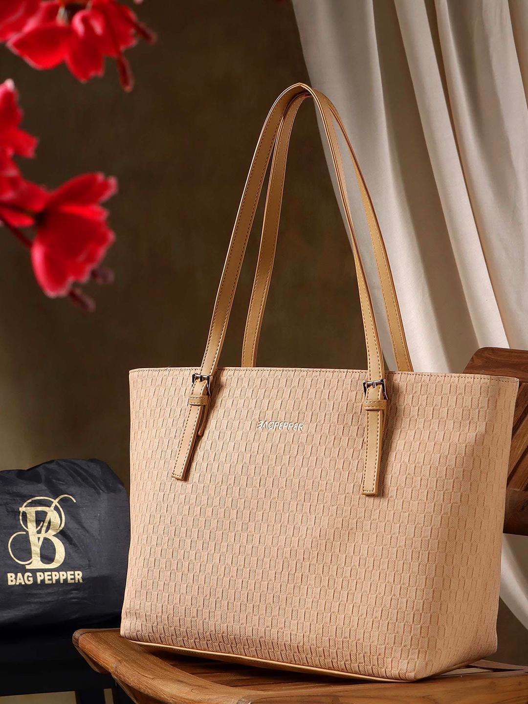 

Bag Pepper Textured Structured Shoulder Bag, Orange