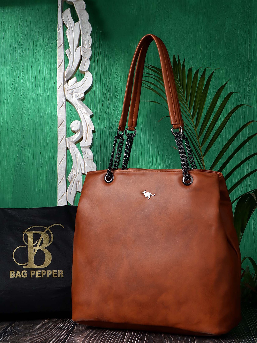 

Bag Pepper Swagger Shoulder Bag, Brown