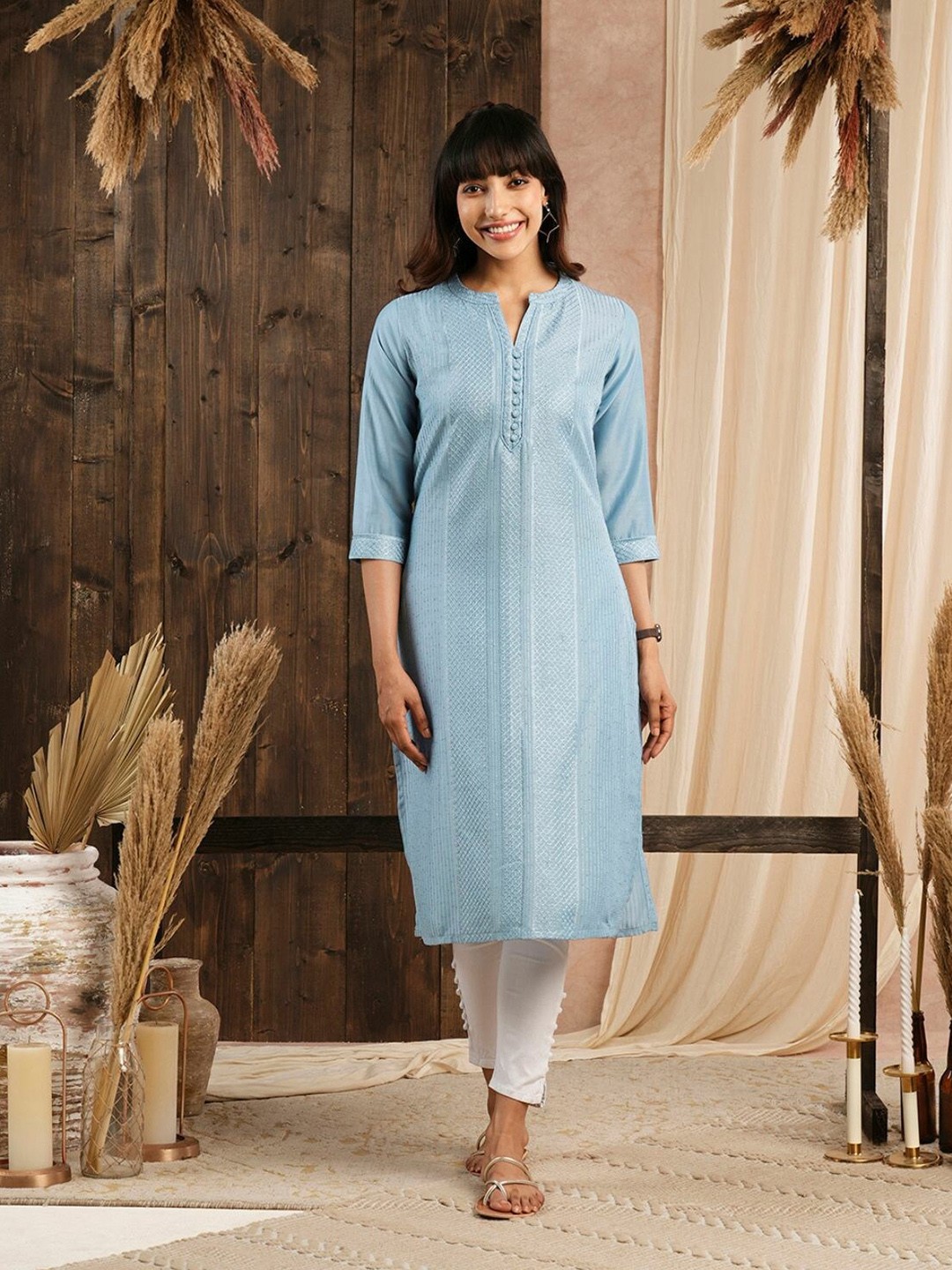 

ODETTE ODETTE Ethnic Motifs Embroidered Chanderi Silk Straight Kurta, Turquoise blue