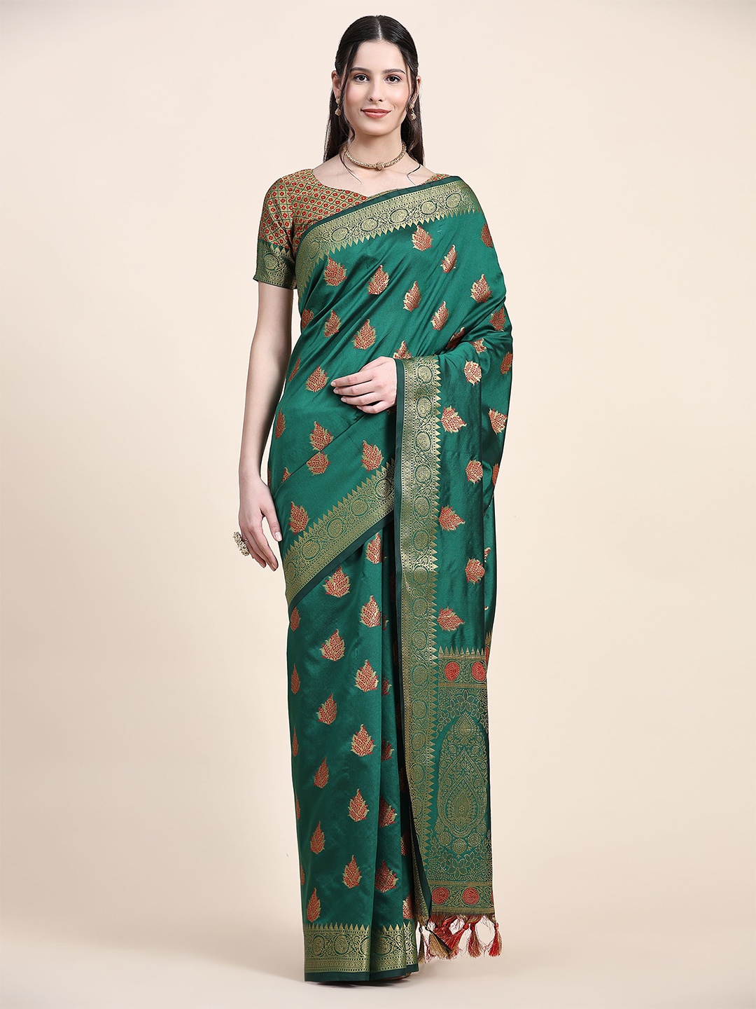 

DIVASTRI Ethnic Motifs Zari Art Silk Banarasi Saree, Green