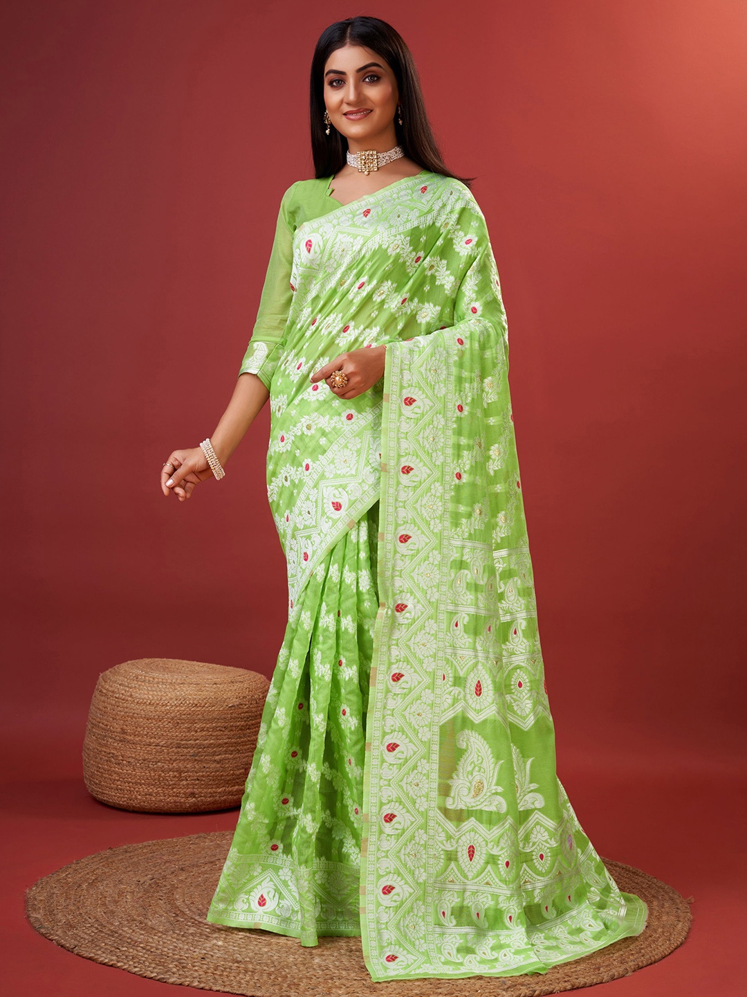 

DIVASTRI Floral Zari Pure Cotton Banarasi Saree, Green
