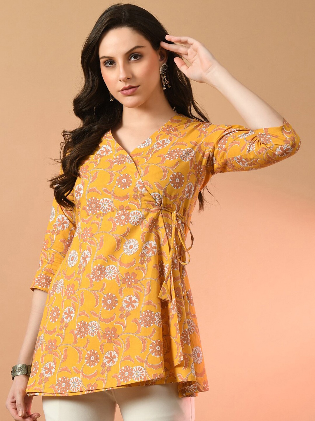 

FERANOID Floral Printed V-Neck Pure Cotton Angrakha A-Line Kurti, Yellow