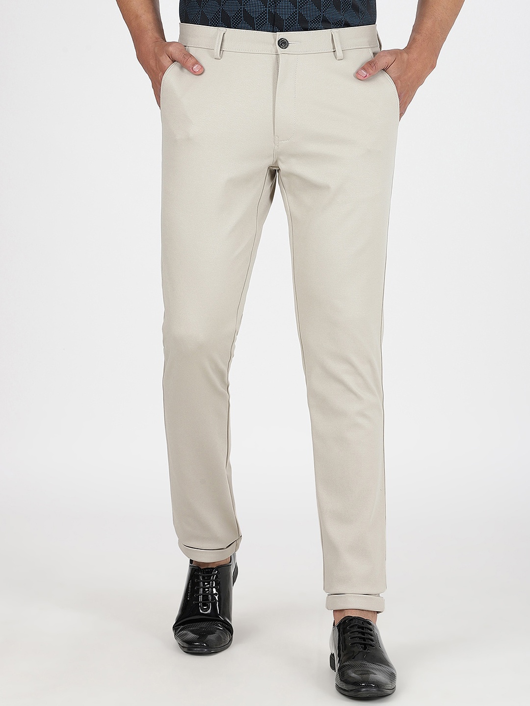 

JB STUDIO Men Slim Fit Cotton Regular Trousers, Beige