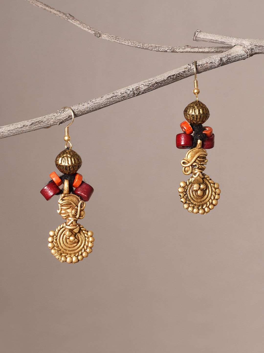 

AAKRITI ART CREATIONS Brass-Plated Beaded Classic Drop Earrings, Gold