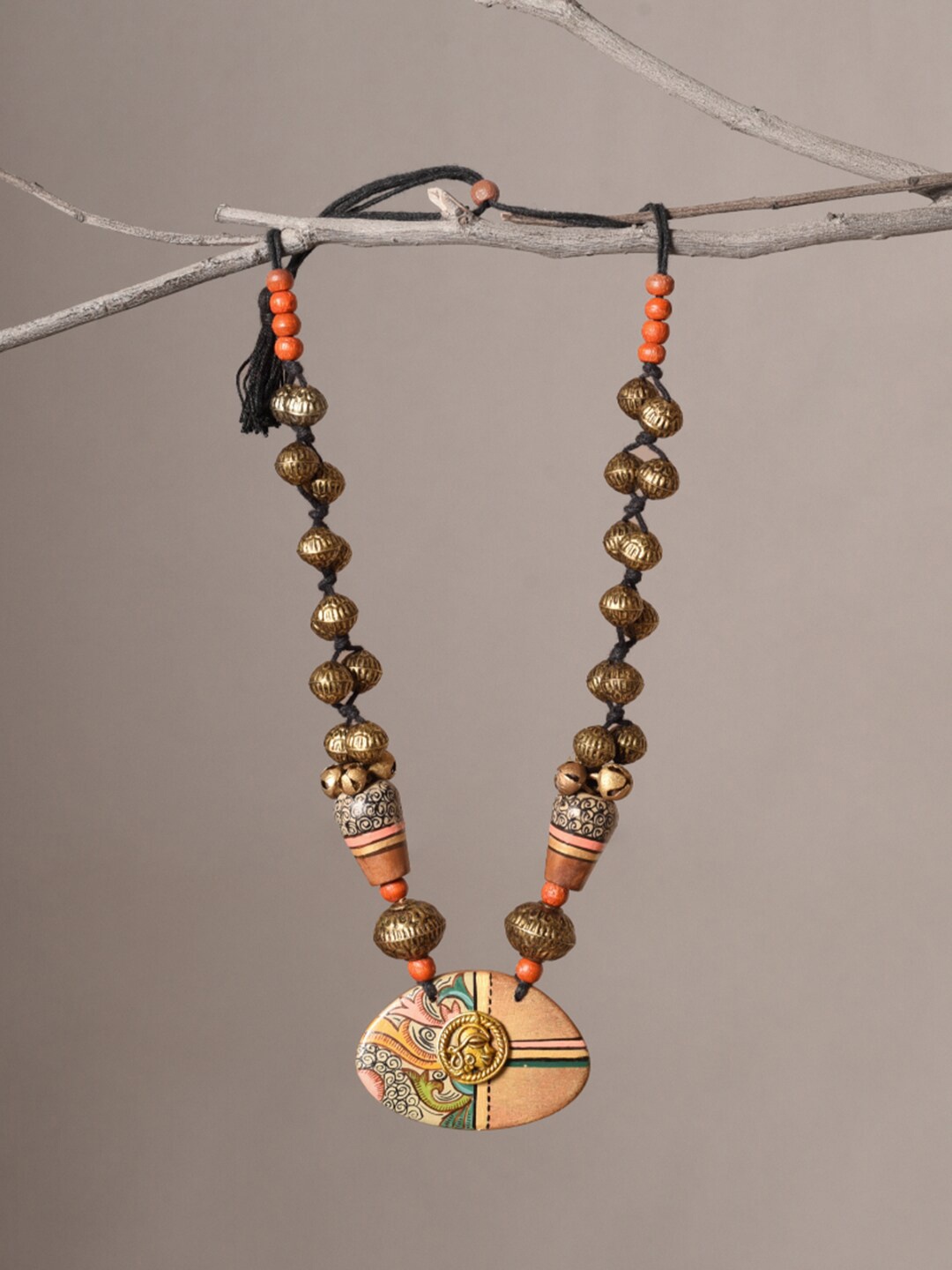 

AAKRITI ART CREATIONS Brass Statement Necklace, Gold