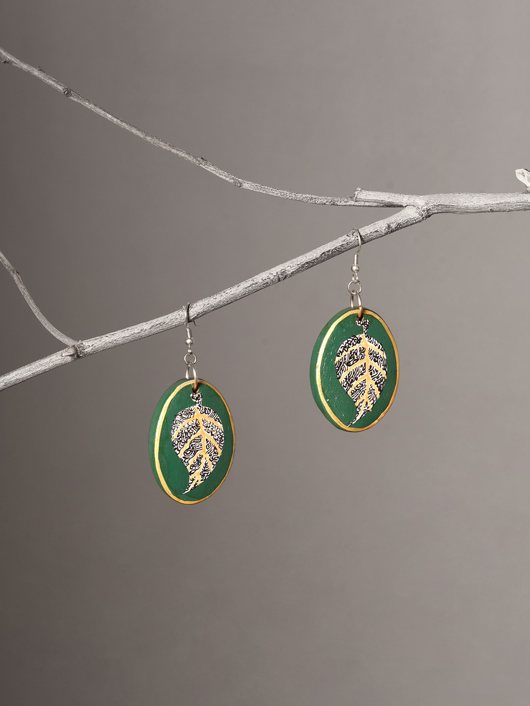 

AAKRITI ART CREATIONS Brass-Plated Classic Drop Earrings, Gold