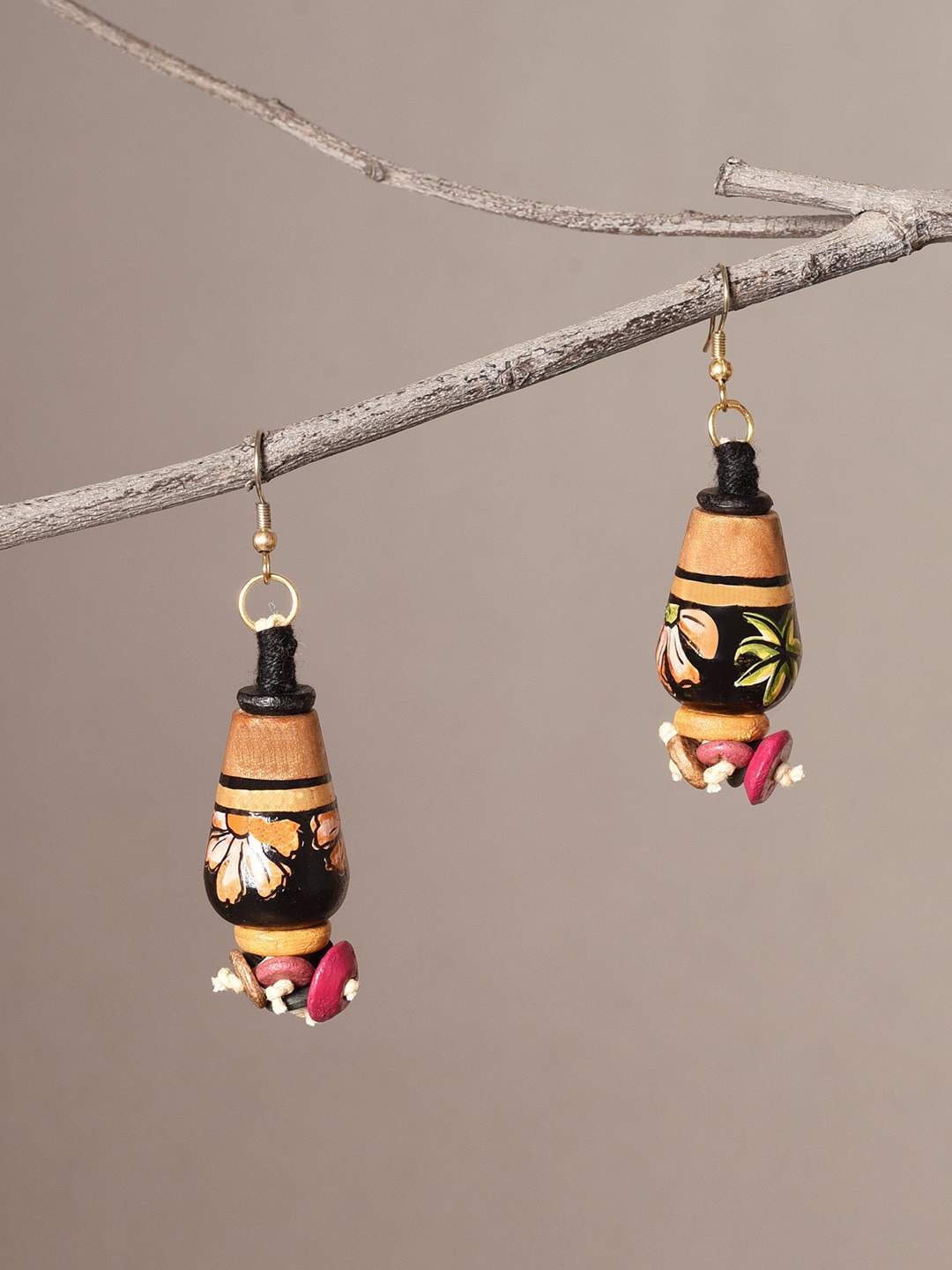 

AAKRITI ART CREATIONS Brass-Plated Classic Drop Earrings, Black