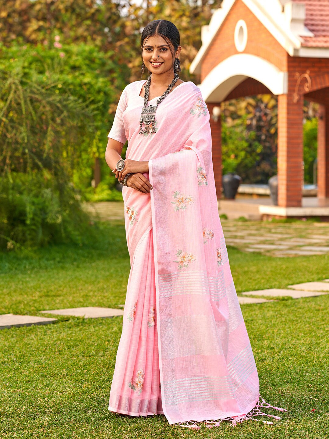 

Ishin Floral Printed Zari Saree, Pink