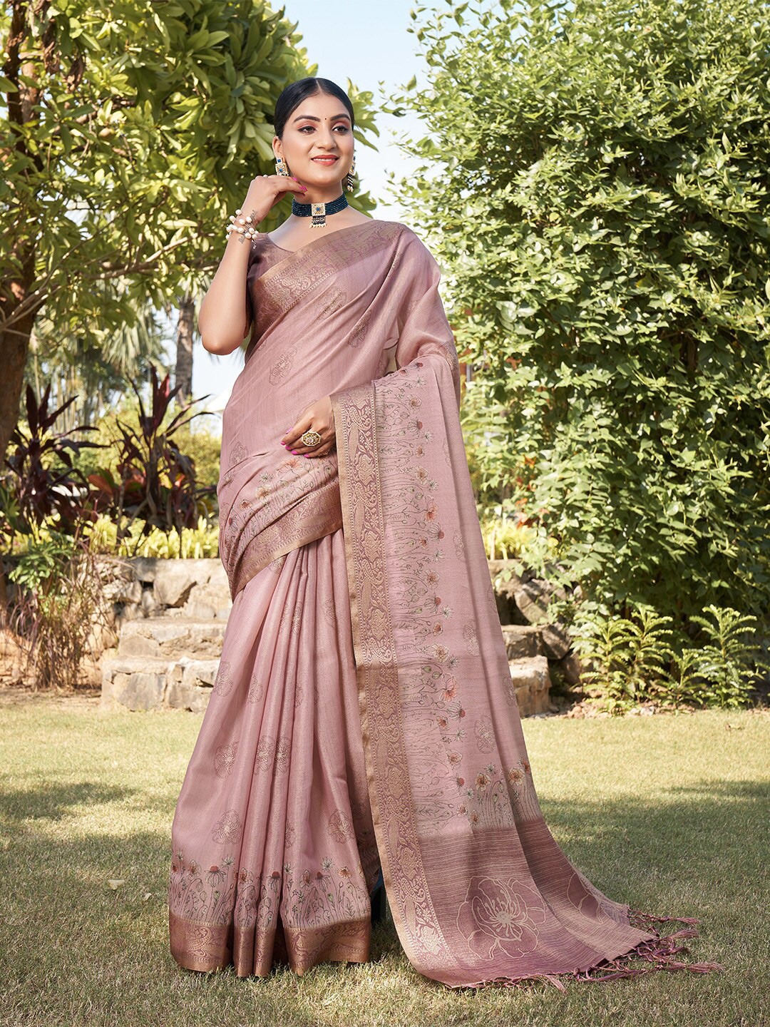 

Ishin Floral Printed Zari Kanjeevaram Saree, Pink