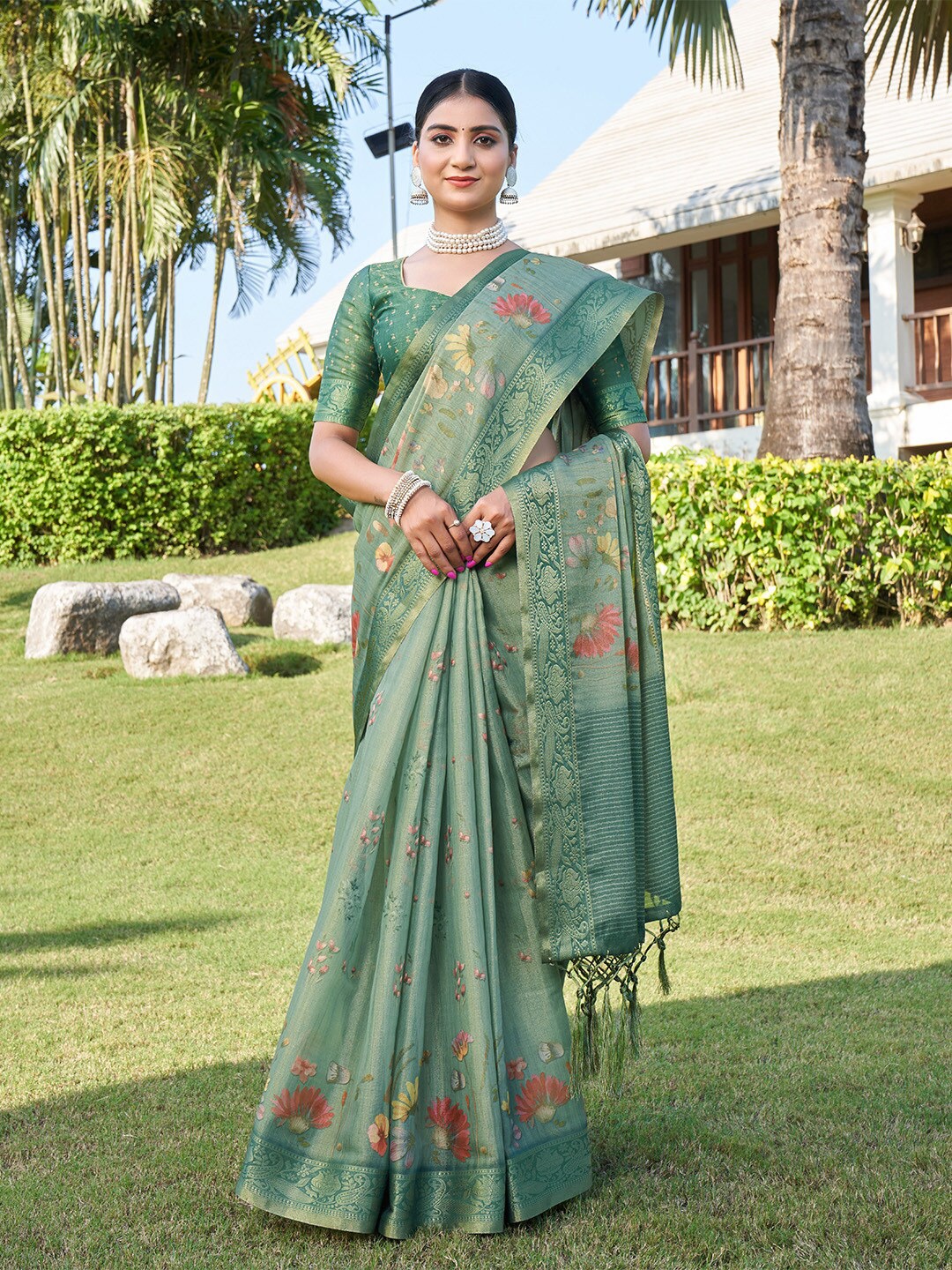 

Ishin Floral Printed Zari Kanjeevaram Saree, Green