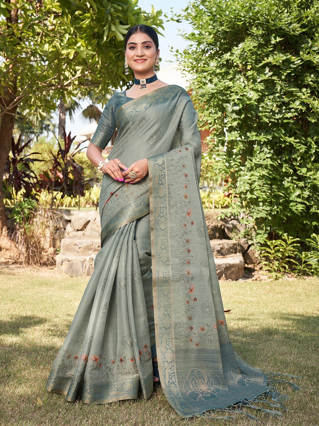 

Ishin Floral Zari Kanjeevaram Saree, Turquoise blue